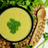 Vegane gelbe Linsensuppe – lecker, cremig und gesund