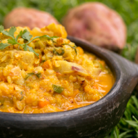 Veganes Süßkartoffel Curry mit Buchweizen und Kokosmilch