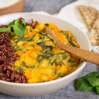 Einfaches veganes Rote Linsen Curry – lecker & gesund!