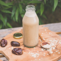 Hafermilch selber machen (aus nur 4 Zutaten) - vegan & zuckerfrei!