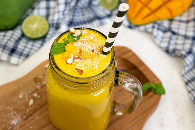 Cremiger Mango Lassi – vegan, gesund & lecker!