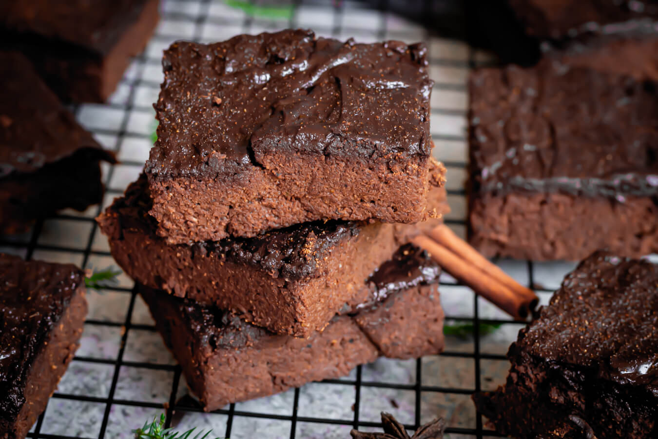 Lebkuchen Brownie Fudge – vegan, glutenfrei, industriezuckerfrei