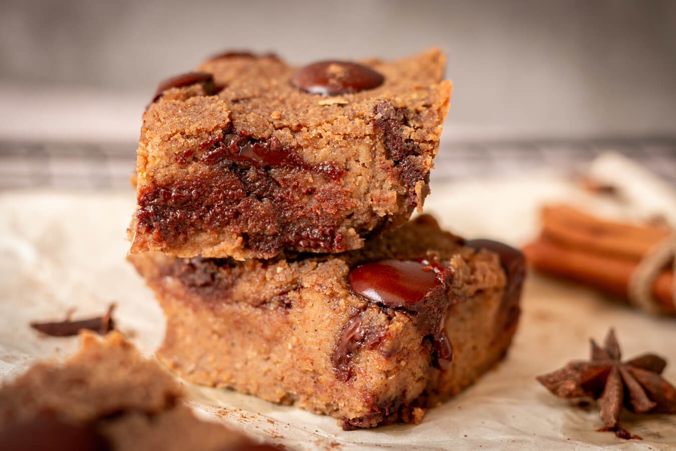 Chai Blondies Rezept aus Kichererbsen – vegan & industriezuckerfrei